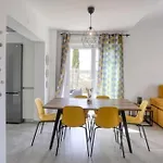 Casa Rosado Beautiful House And 60 M Of Private Garden Σπίτι διακοπών *