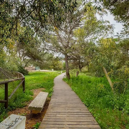 Casa Rosado Preciosa Casa Con 60m De Jardin Privado En La Mejor Zona De Conil Selecta Costa