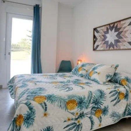 Casa Rosado Preciosa Casa Con 60m De Jardin Privado En La Mejor Zona De Conil Selecta Costa Будинок відпочинку *