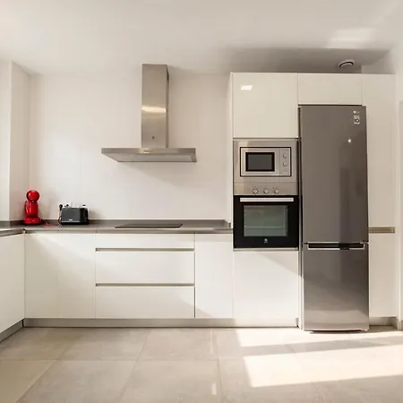 Casa Rosado Preciosa Casa Con 60m De Jardin Privado En La Mejor Zona De Conil Selecta Costa * Коніль-де-ла-Фронтера