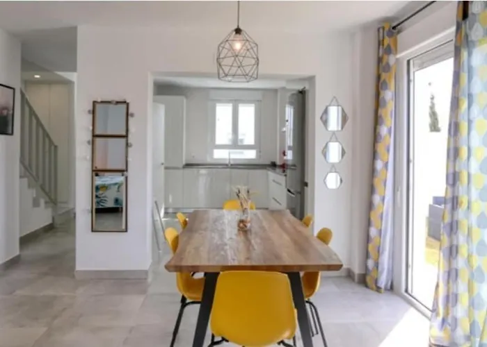 Casa Rosado Beautiful House And 60 M Of Private Garden Conil De La Frontera