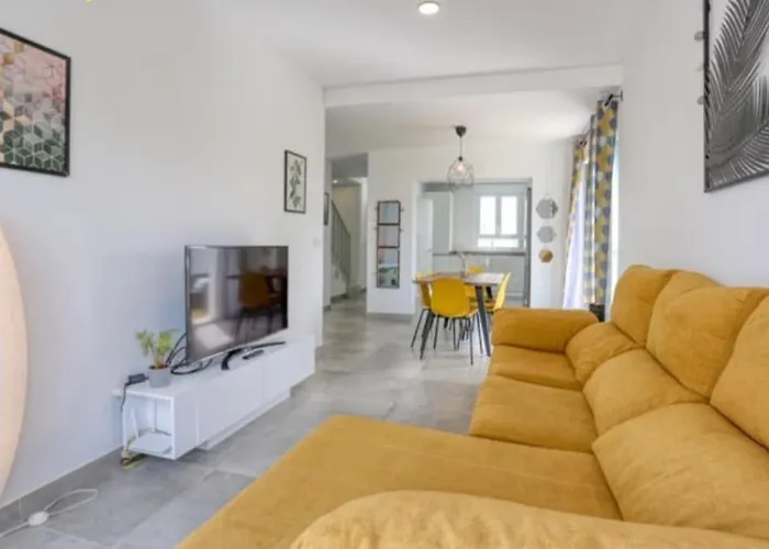 Semesterbostad Casa Rosado Beautiful House And 60 M Of Private Garden *