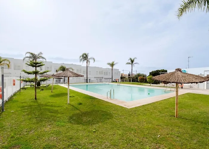 Casa Rosado Beautiful House And 60 M Of Private Garden * Conil De La Frontera
