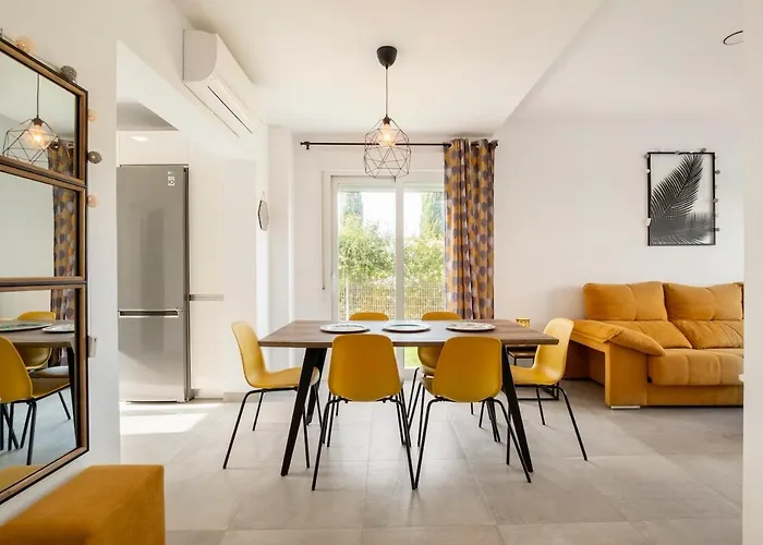 Casa Rosado Beautiful House And 60 M Of Private Garden Tatil Evi *