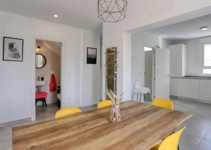 Casa Rosado Beautiful House And 60 M Of Private Garden Tatil Evi *