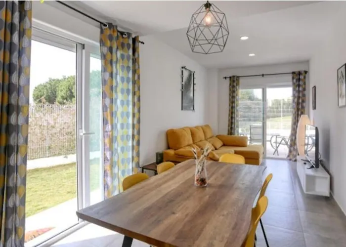 Casa Rosado Beautiful House And 60 M Of Private Garden Conil De La Frontera