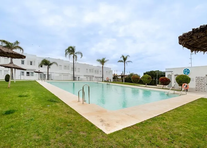 Casa Rosado Beautiful House And 60 M Of Private Garden Holiday home Conil De La Frontera